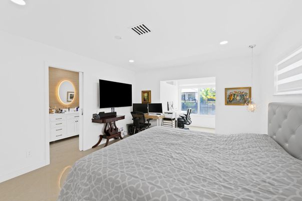 Bedroom, Home Office, Interior, Pendant Lights, Recessed Lighting
