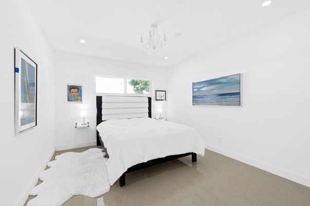 Bedroom, Chandelier, Interior, Recessed Lighting