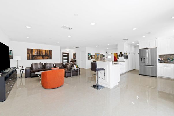 Interior, Kitchen, Living room, Recessed Lighting, Stainless Steel Appliances