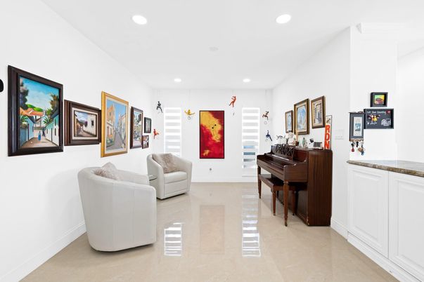 Interior, Piano, Recessed Lighting