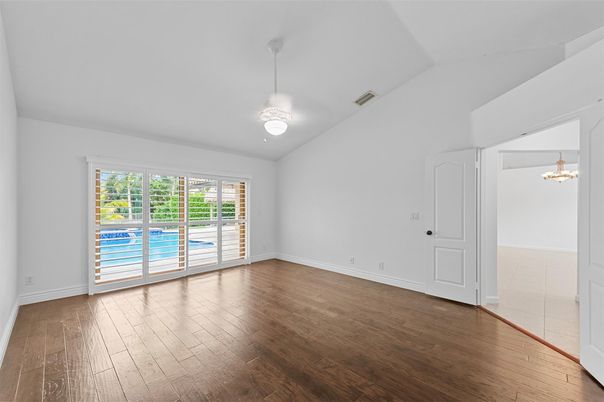 Empty room, Interior, Pendant Lights, Wood Texture Flooring