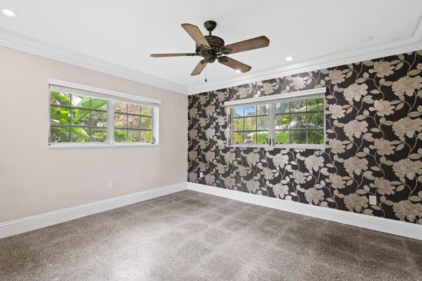 Empty room, Interior, Recessed Lighting