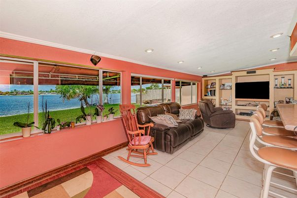 Interior, Living room, Recessed Lighting, Water