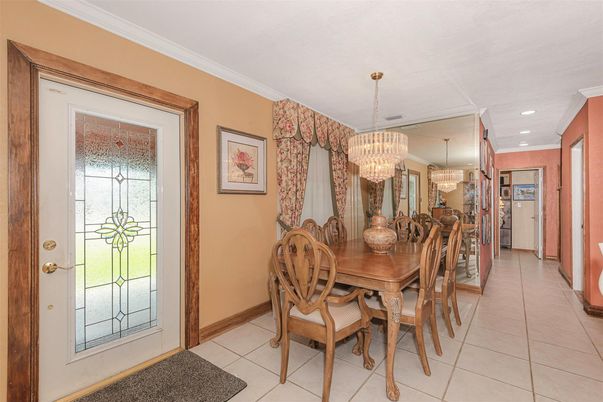 Chandelier, Dining room, Interior, Recessed Lighting