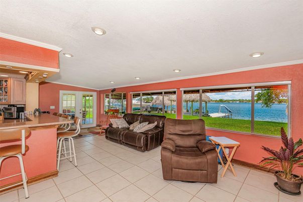 Interior, Living room, Recessed Lighting, Water