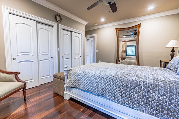 Bedroom, Interior, Recessed Lighting, Wood Texture Flooring