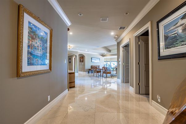 Dining room, Interior, Recessed Lighting