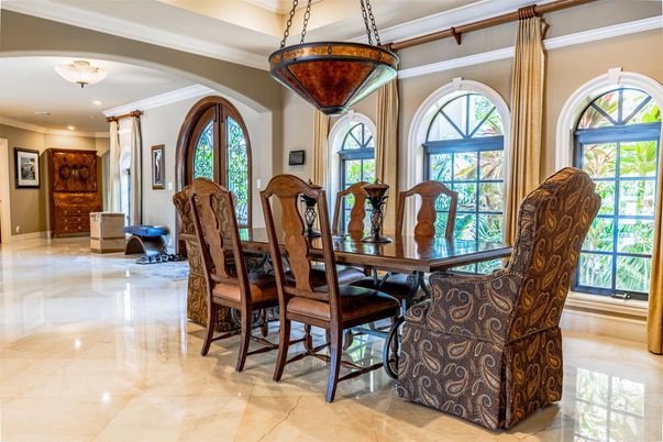 Dining room, Interior, Recessed Lighting