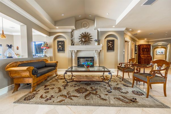 Fireplace, Interior, Living room, Pendant Lights, Recessed Lighting