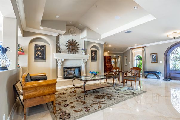 Fireplace, Interior, Living room, Recessed Lighting