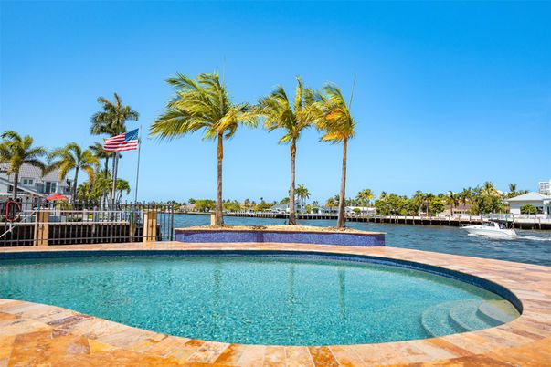 Exterior, Pool, Water