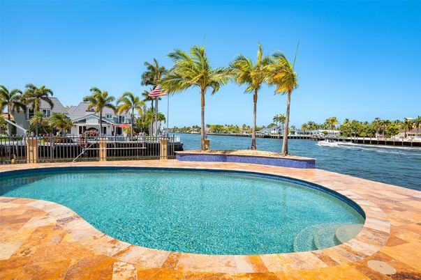 Exterior, Pool, Water