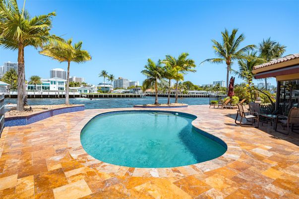 Exterior, Pool, Water