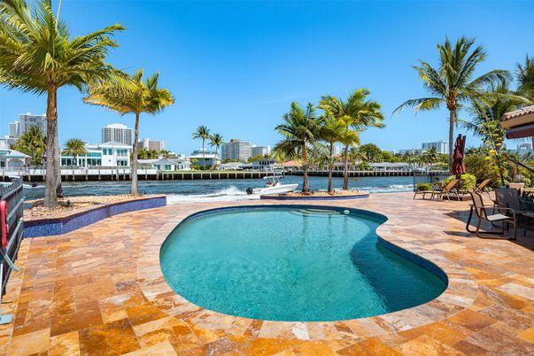 Exterior, Pool, Water