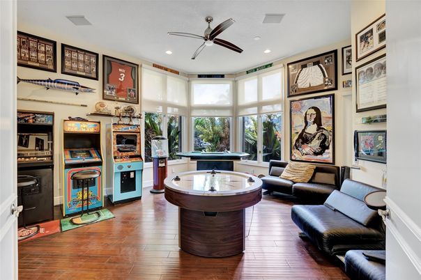 Game Room, Interior, Living room, Recessed Lighting, Wood Texture Flooring