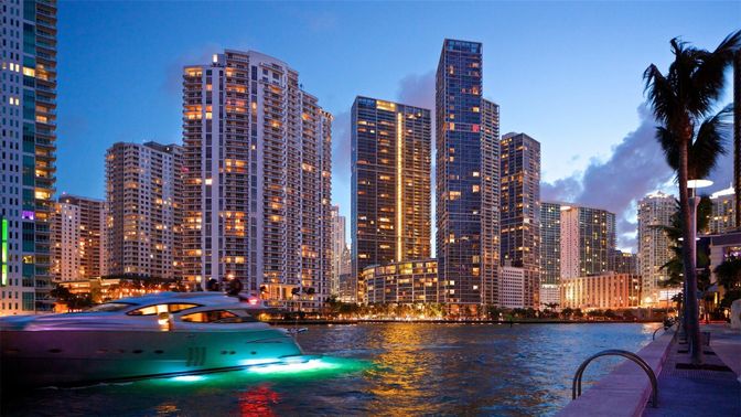 Exterior, Pool, Skyline