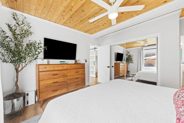 Bedroom, Interior, Wooden Ceilings, Wood Texture Flooring