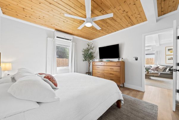 Bedroom, Interior, Wooden Ceilings, Wood Texture Flooring