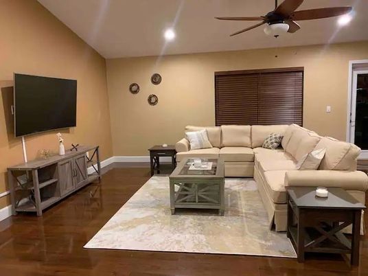 Interior, Living room, Recessed Lighting, Wood Texture Flooring