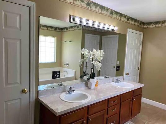 Bathroom, Dual Sink Vanities, Interior