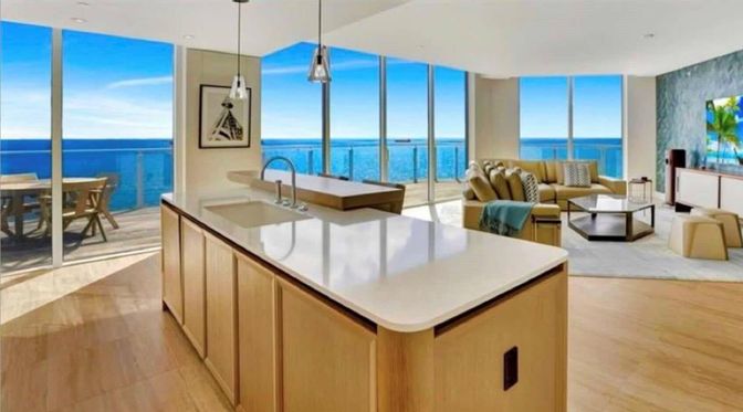 Dining room, Interior, Kitchen, Living room, Pendant Lights, Recessed Lighting, Water