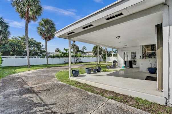 Backyard, Exterior