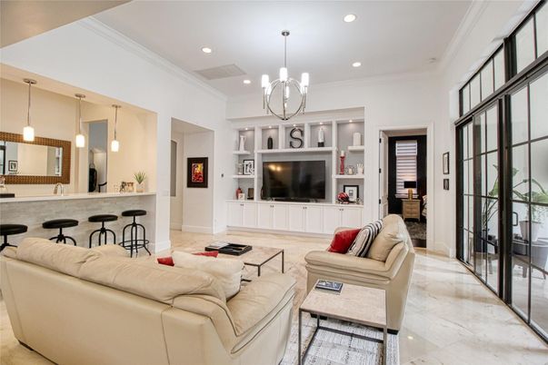 Interior, Living room, Pendant Lights, Recessed Lighting