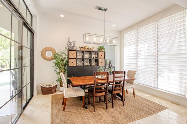 Dining room, Interior, Pendant Lights, Recessed Lighting