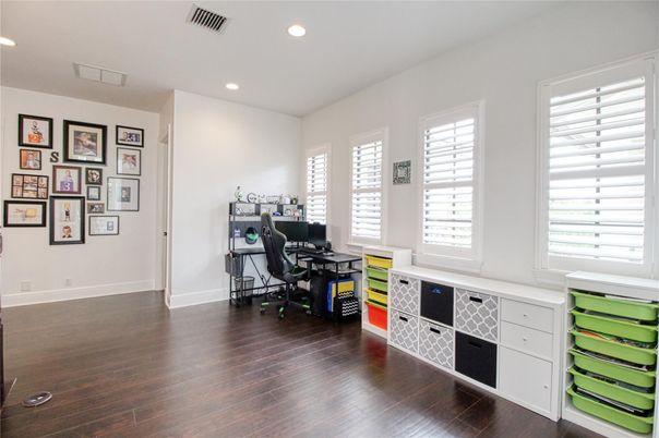 Home Office, Interior, Recessed Lighting, Wood Texture Flooring