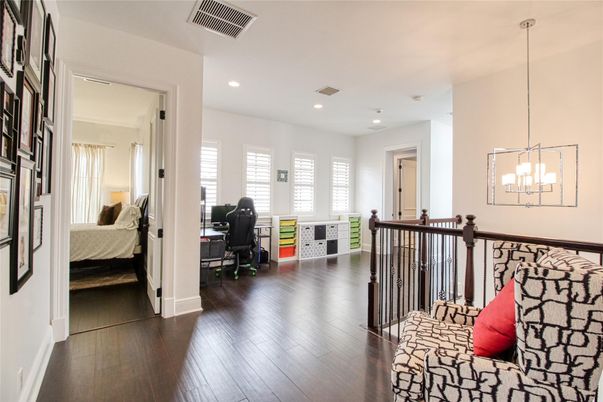 Bedroom, Home Office, Interior, Pendant Lights, Recessed Lighting, Wood Texture Flooring