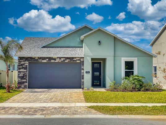 Attached, Exterior, Facade, Farmhouse