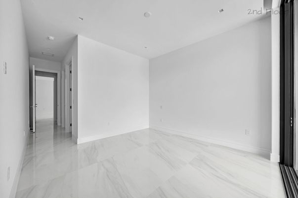 Empty room, Interior, Marble, Recessed Lighting