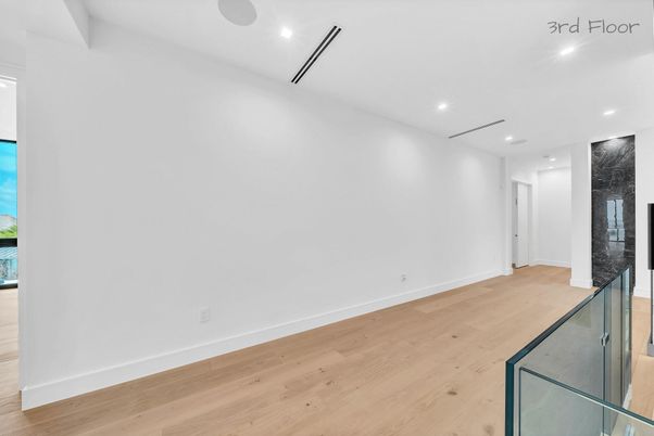 Empty room, Interior, Recessed Lighting, Wood Texture Flooring