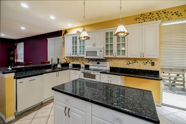 Interior, Kitchen, Pendant Lights, Recessed Lighting