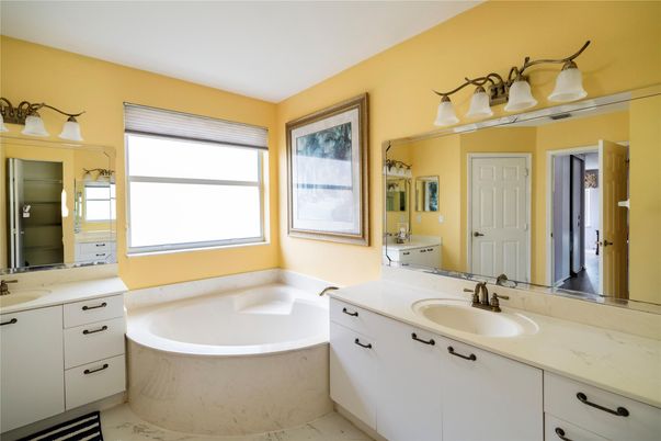 Bathroom, Dual Sink Vanities, Interior