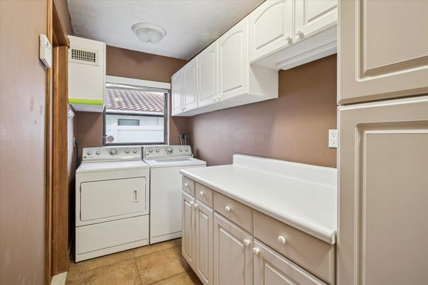 Interior, Utility Closets, Washer