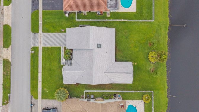 Exterior, Drone