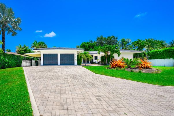 Attached, Backyard, Exterior, Facade, Ranch