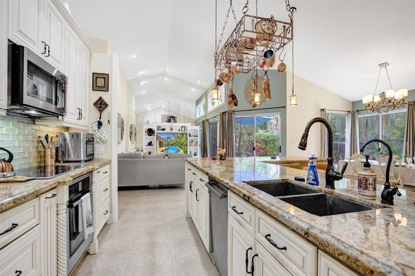 Chandelier, Interior, Kitchen, Pendant Lights, Recessed Lighting