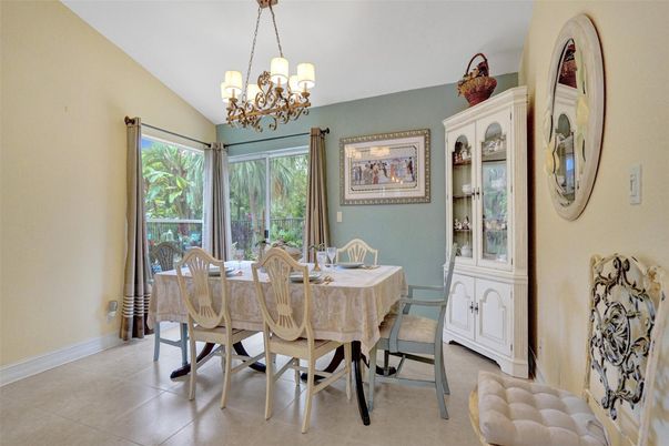 Chandelier, Dining room, Interior