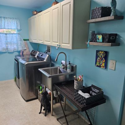 Interior, Washer
