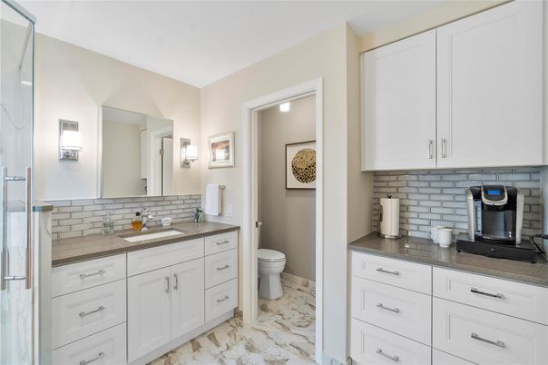 Bathroom, Dual Sink Vanities, Interior, Marble