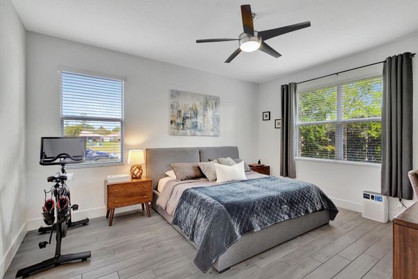Bedroom, Fitness Equipment, Interior, Wood Texture Flooring