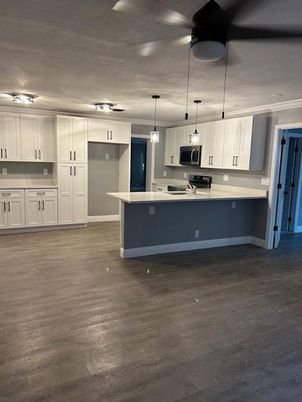 Interior, Kitchen, Pendant Lights, Wood Texture Flooring