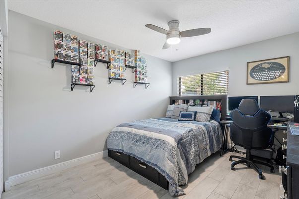 Bedroom, Home Office, Interior, Wood Texture Flooring