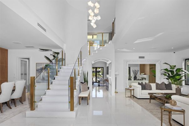 Dining room, Interior, Living room, Pendant Lights, Recessed Lighting