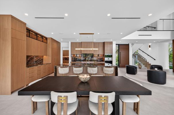 Dining room, Interior, Kitchen, Living room, Pendant Lights, Recessed Lighting, Stainless Steel Appliances