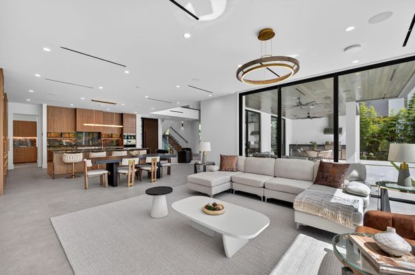 Dining room, Interior, Kitchen, Living room, Pendant Lights, Recessed Lighting, Stainless Steel Appliances