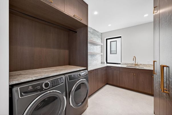 Interior, Recessed Lighting, Washer