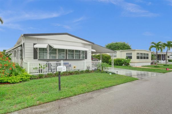 Backyard, Exterior, Facade, Farmhouse